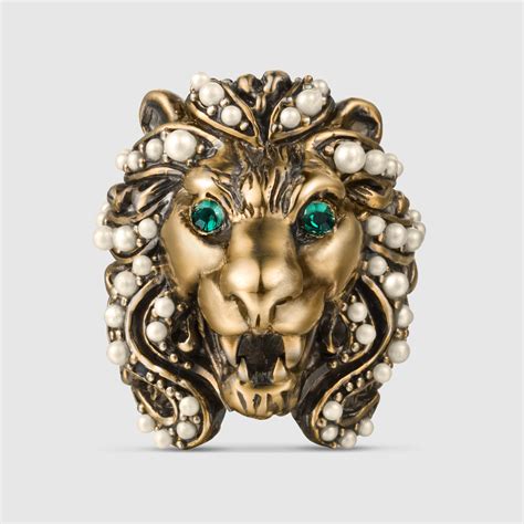 gucci ring with lion head